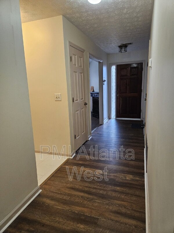 Building Photo - 1580 Burnstone Dr