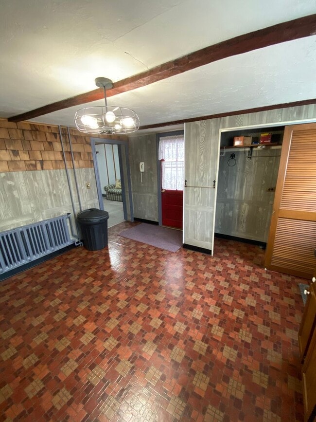 Building Photo - Lovely Three Bedroom Townhouse in Columbia!