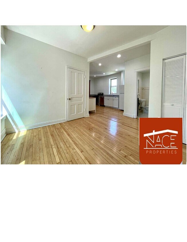 Foto principal - 2900 N Richmond St