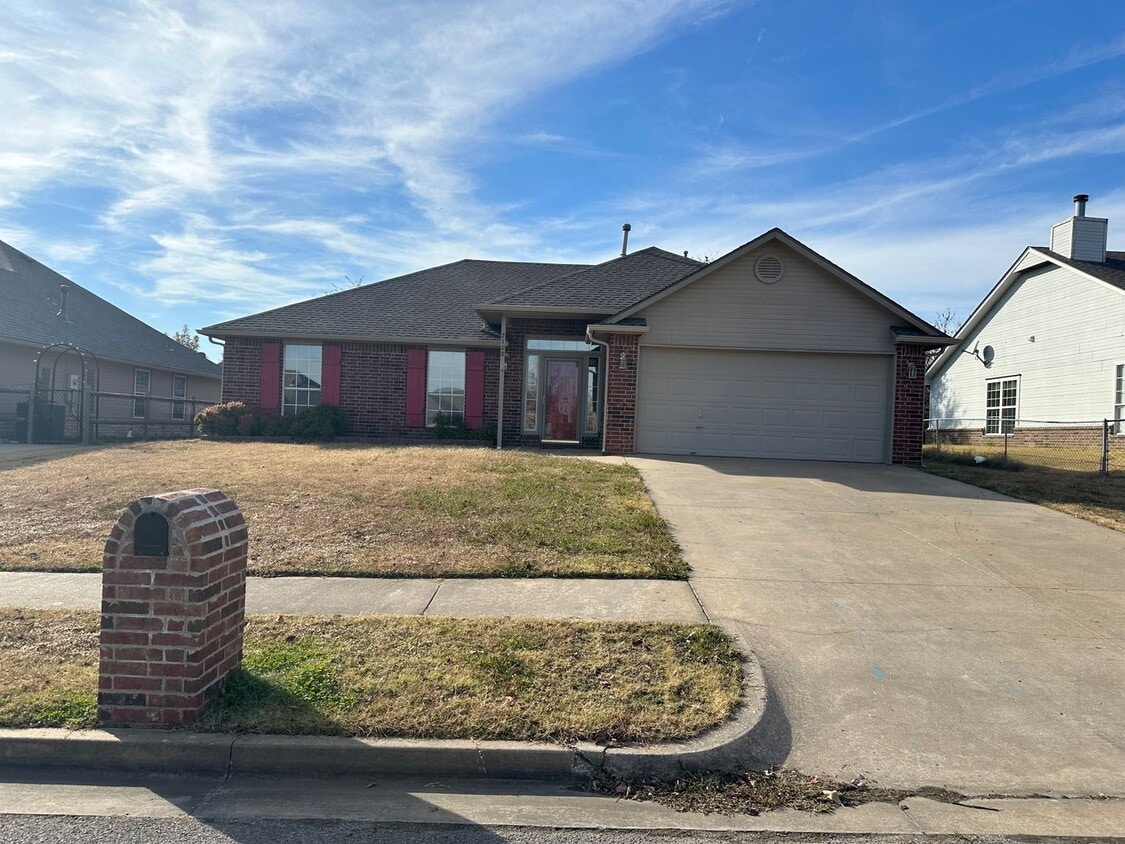 3 Bed/ 2 Bath in Quiet Neighborhood House Rental in Skiatook, OK