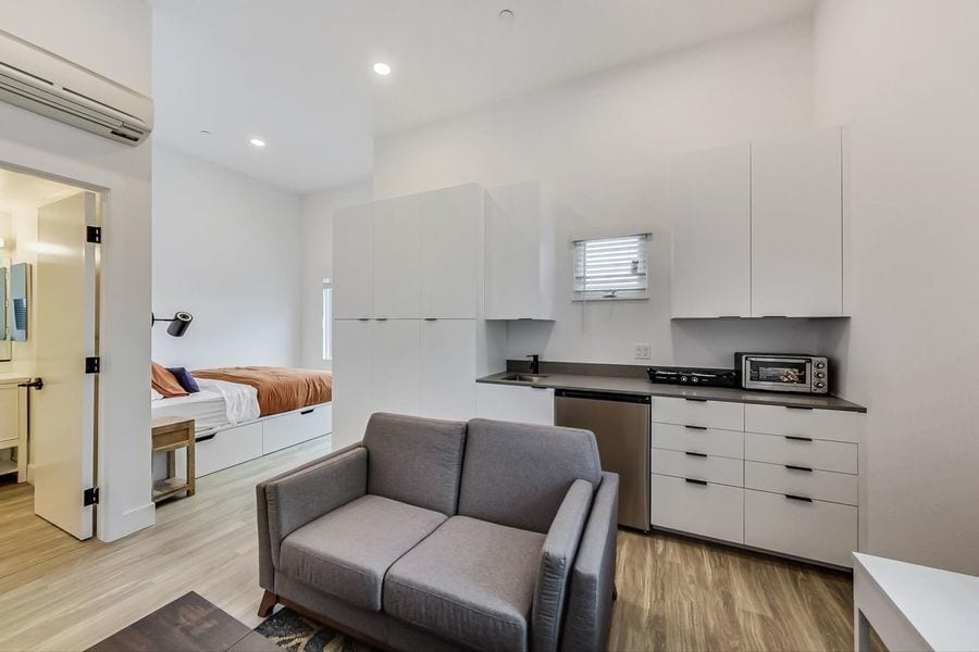 Primary Photo - Artthaus Mandela: New Luxury Apartments! 2...