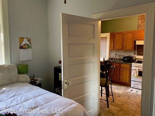 Building Photo - 1 br, 1 bath House - 1077 S. Taylor 1st floor