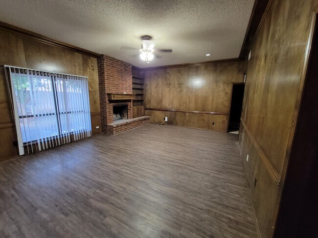 Building Photo - 3310 Maynor Pl