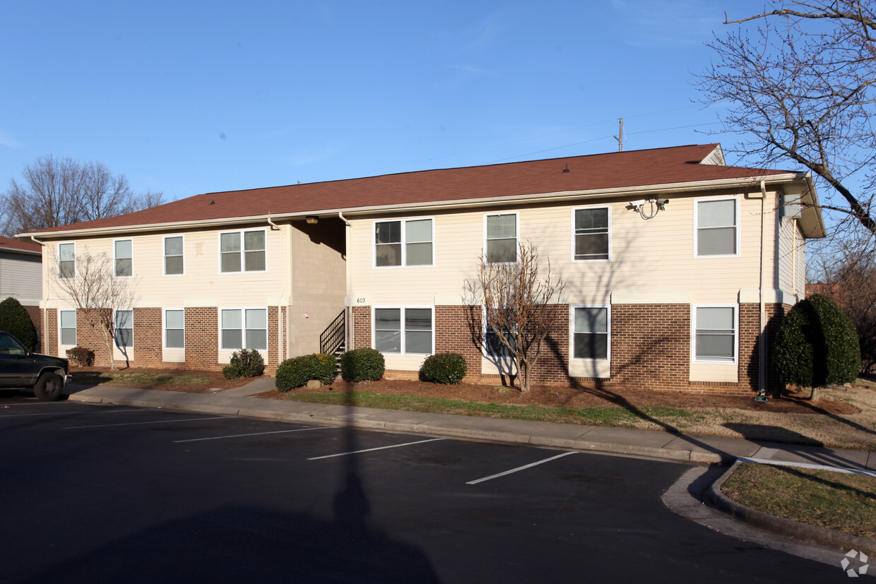 Primary Photo - Newgate Garden Apartments