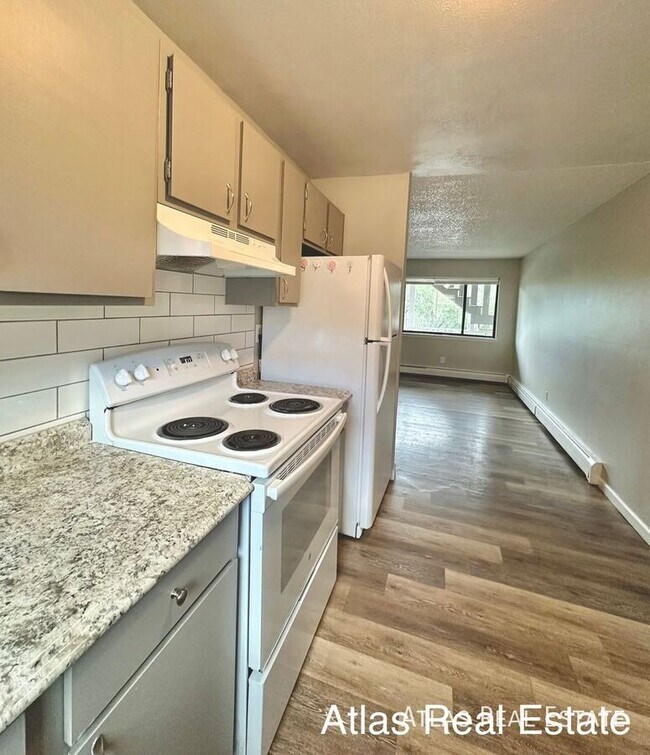 Foto del edificio - 2112 Friendship Pl