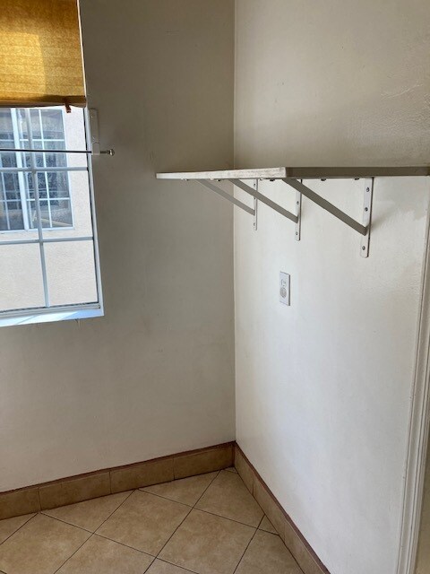 Foto del edificio - 6335 Gifford Ave