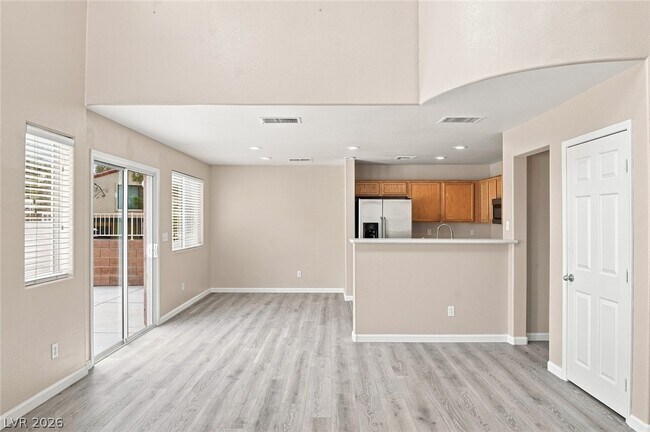Foto del edificio - 1915 Sundown Canyon Dr