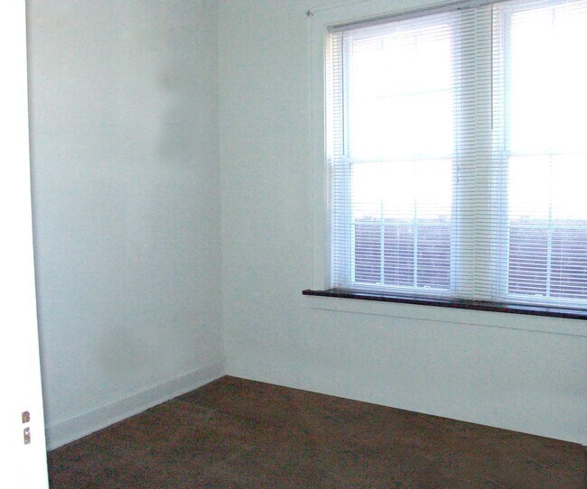 Foto del edificio - 5218 Holly Hills Ave