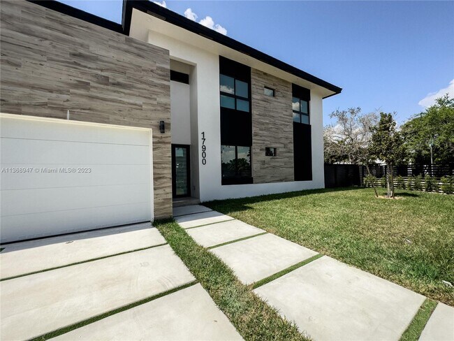 Foto del edificio - 17900 SW 149th Ave