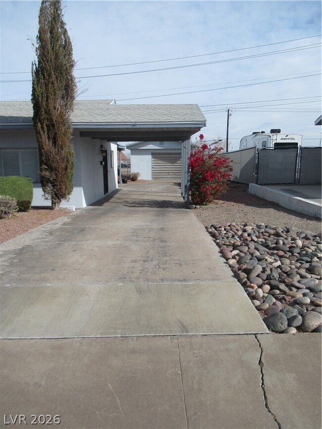 Foto del edificio - 107 E Pacific Ave