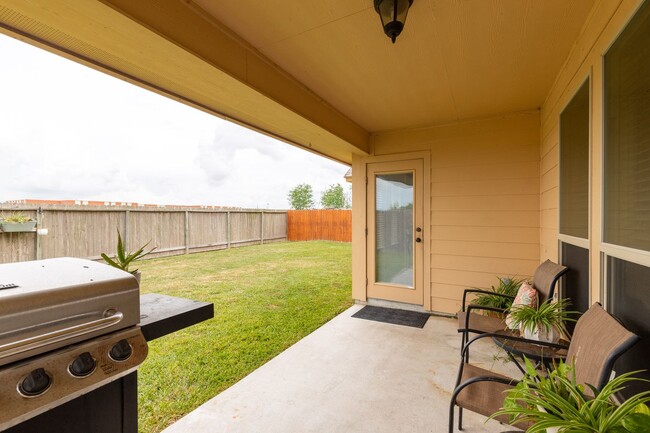 Foto del edificio - 7921 Pavo Real St