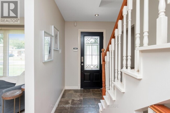 Building Photo - 784 Graham Bell Ct