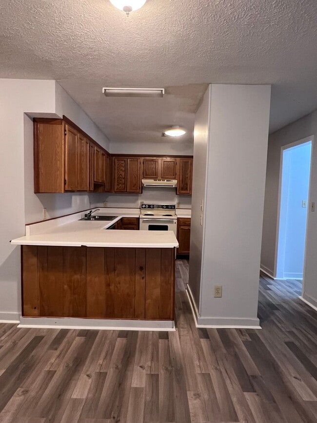Building Photo - Brown Investments Duplex
