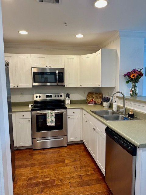 Foto del edificio - 1106 Tree Top Way