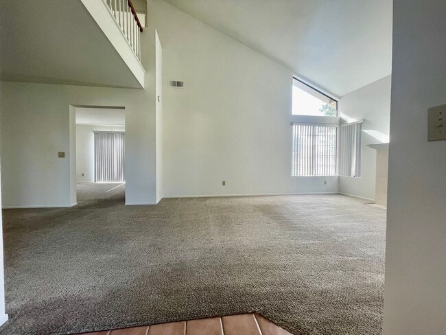 Building Photo - Carmel Valley 4 Bed/2.5 Bath Home