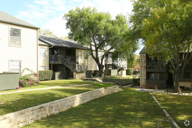 Towne Oaks II Apartments Rentals Austin, TX