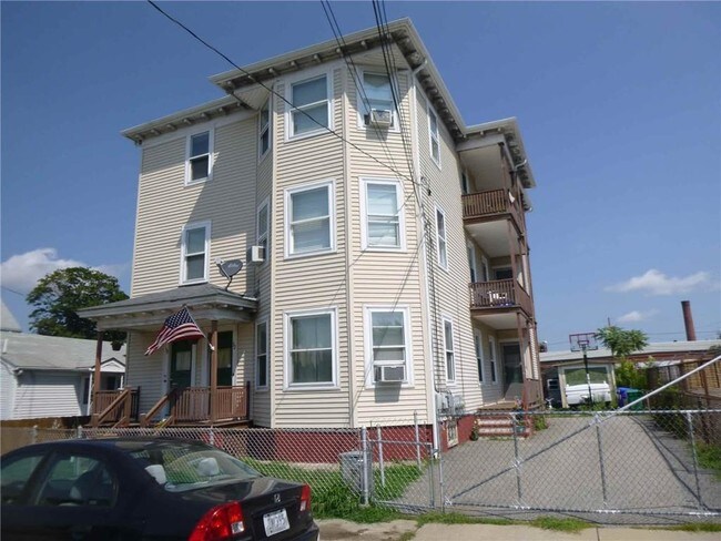 Building Photo - 50-52 Hunts Ave