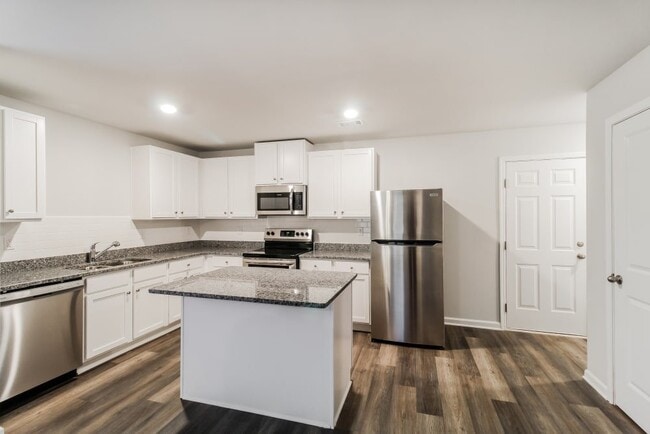 Building Photo - 394 Amelia Ln