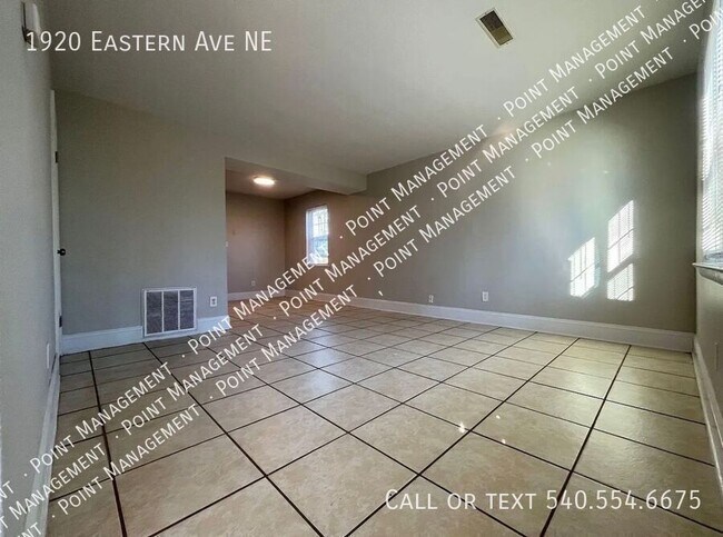 Foto del edificio - 1920 Eastern Ave NE