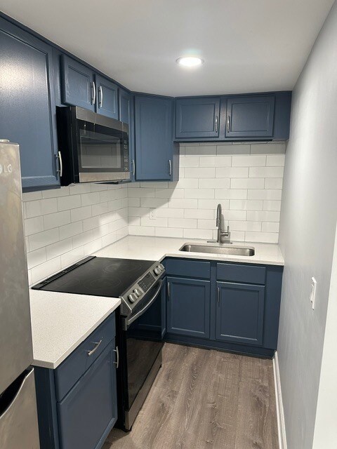 Foto del edificio - 223 N Sycamore St