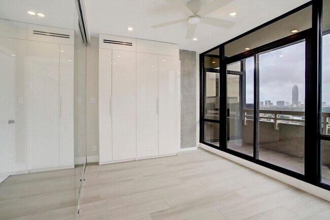 Foto del edificio - 3310 Timmons Ln