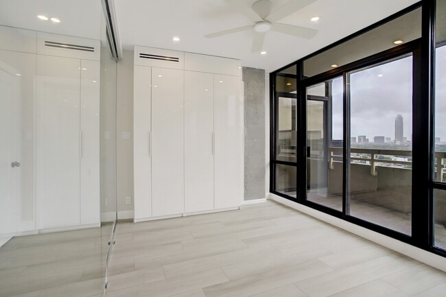 Building Photo - 3310 Timmons Ln