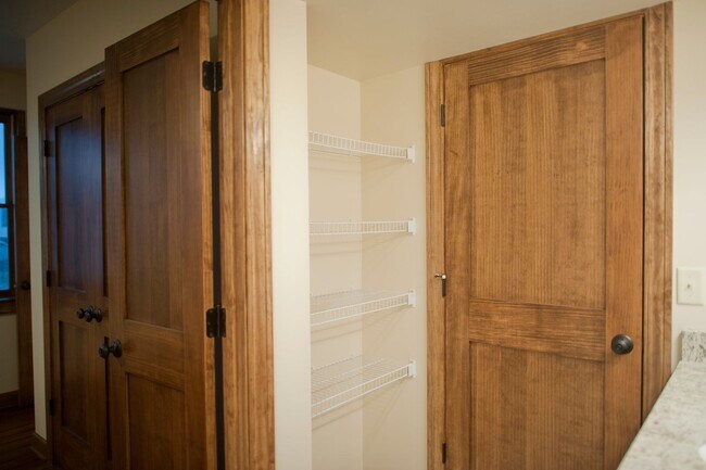 Building Photo - Beverly Lofts 103