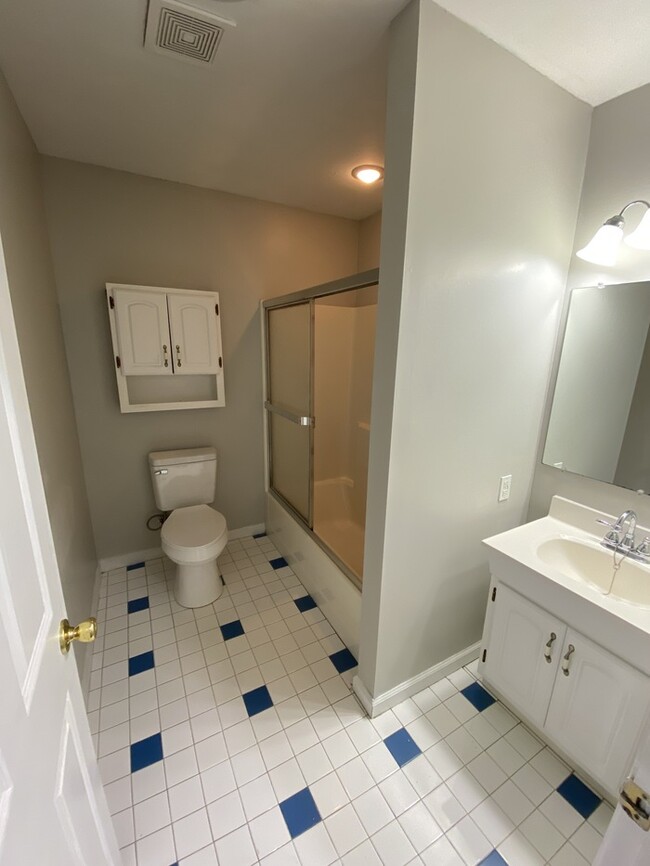 Foto del edificio - 3 bed 2 bath home