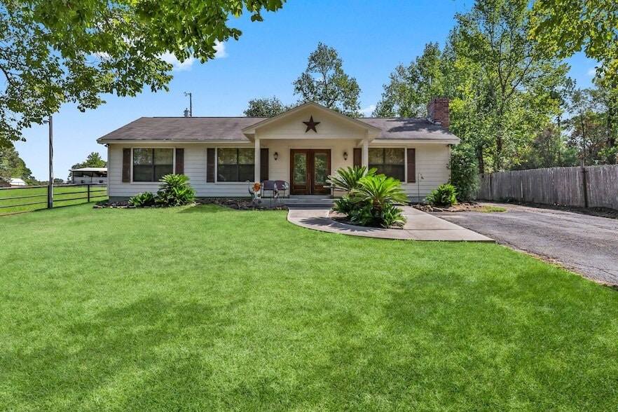 Foto principal - 19094 FM 2854 Rd