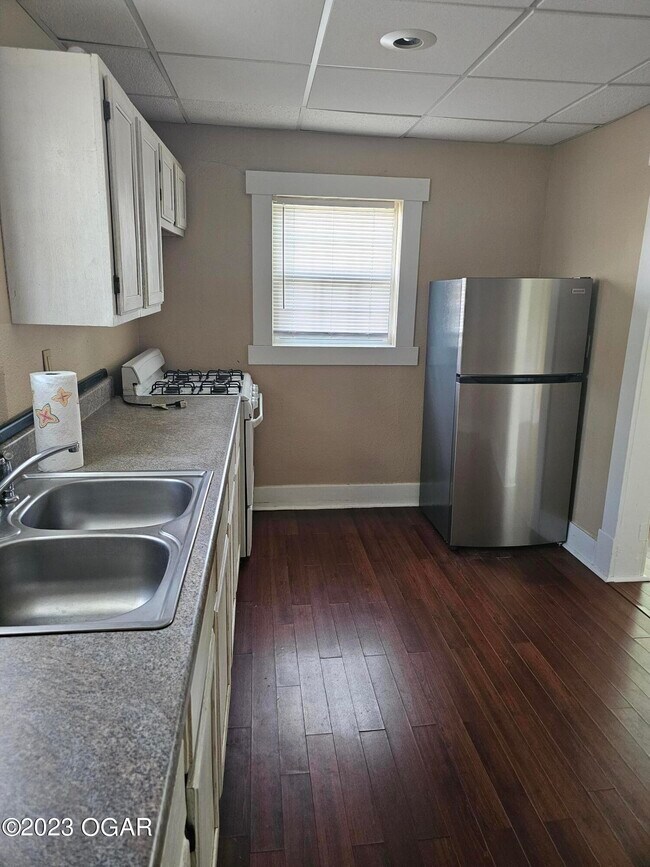 Foto del edificio - 1503 E Valley St