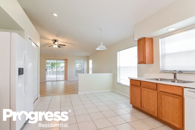 Building Photo - 12512 Midpointe Dr