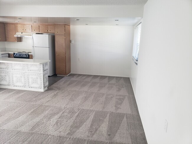 Dining Area - 14225 Lora Dr