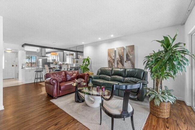 Building Photo - 4070 Tivoli Ct