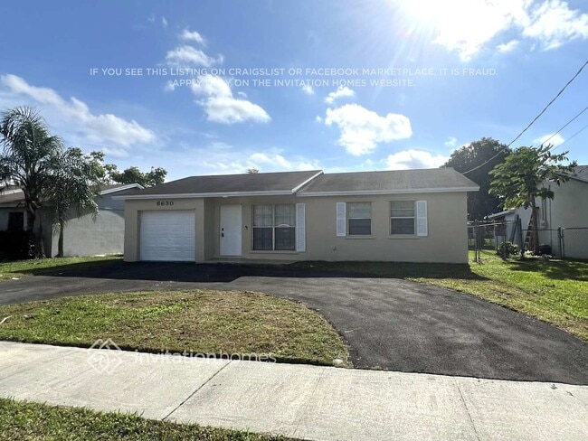 Building Photo - 6630 NW 24th Ct