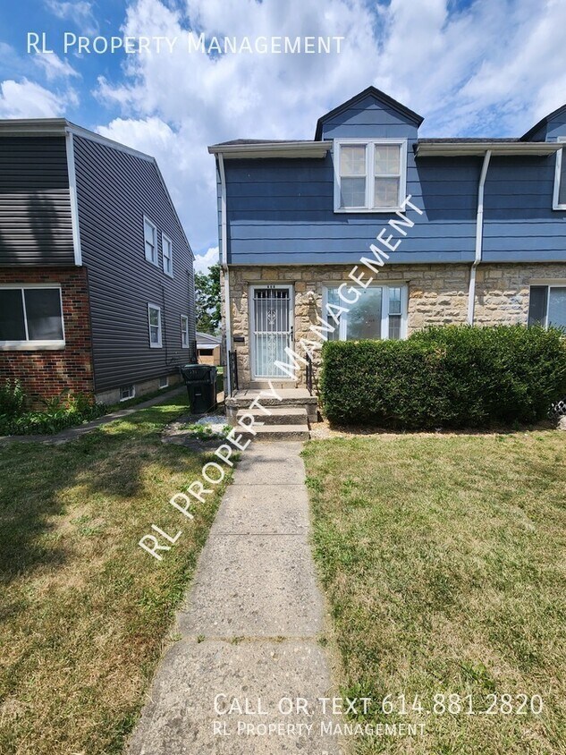 Primary Photo - Cozy 2 bedroom 1 bathroom townhome in East...