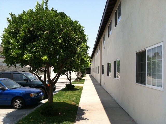 Building Photo - New Brittany Terrace