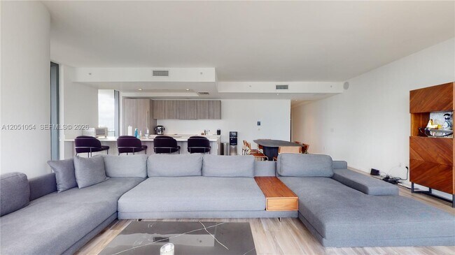 Foto del edificio - 801 S Miami Ave