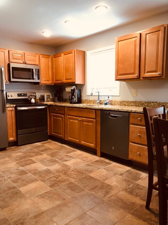 Building Photo - 123 Birdseye View Dr
