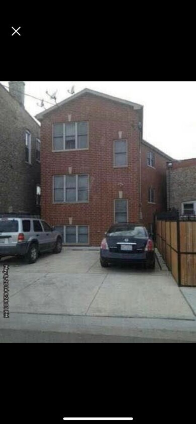 Back Entry/ Private Parking - 2129 W 24th St