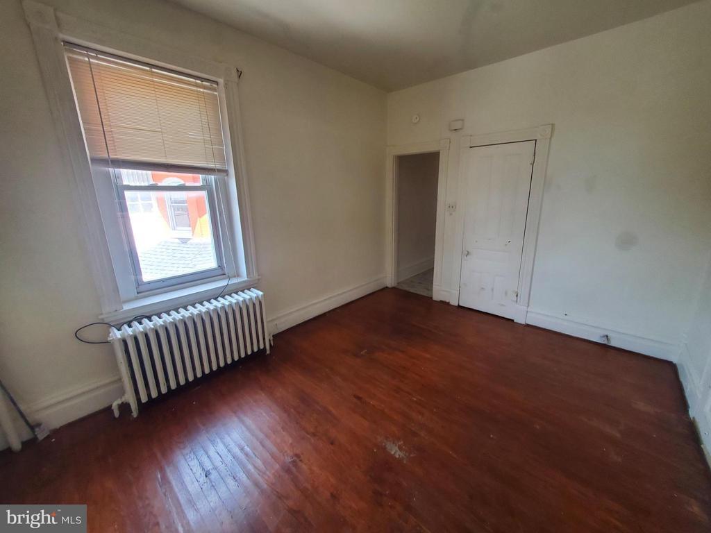 Building Photo - 1335 Perkiomen Ave