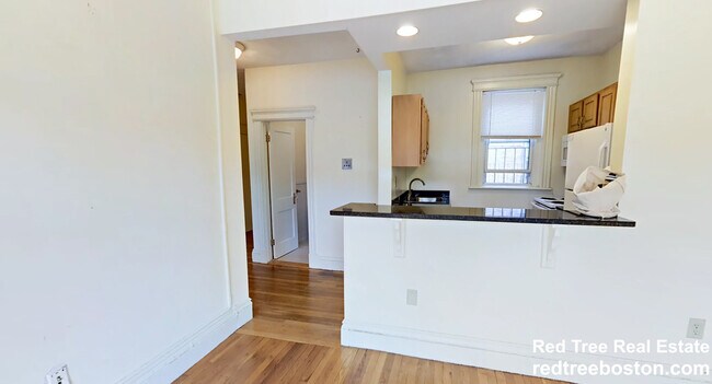Building Photo - 109 Queensberry St