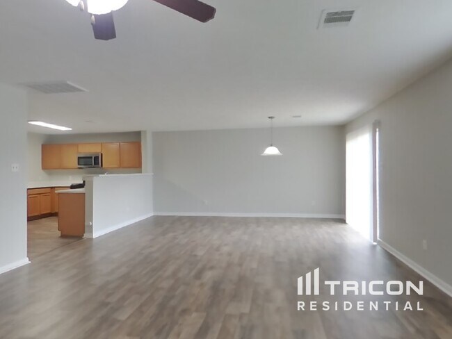 Foto del edificio - 29315 Legends Bluff Dr