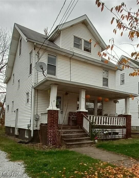 Foto principal - 719 Roselawn Ave