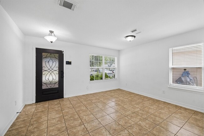Building Photo - 13926 Tinsley Ct