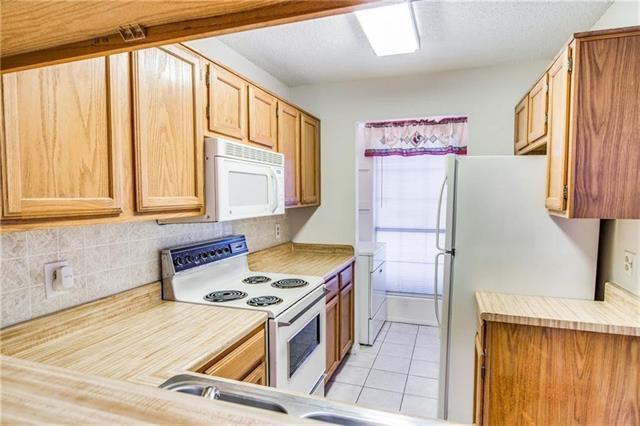 Foto del edificio - 637 Carriagehouse Ln