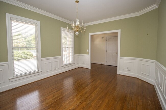 Foto del edificio - 2220 Montclair Dr