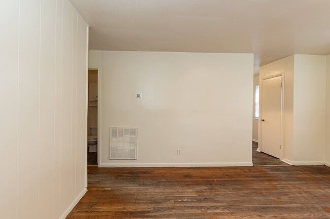 Foto del edificio - 1210 Truman St