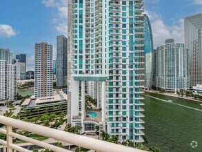 Building Photo - 888 Brickell Key Dr