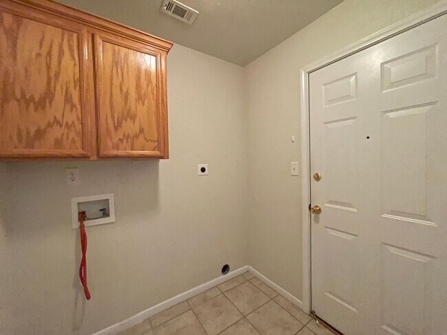 Building Photo - 4-Bedroom House for Rent in Killeen