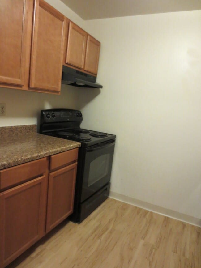 Photo - 6350 Forward Ave Apartment